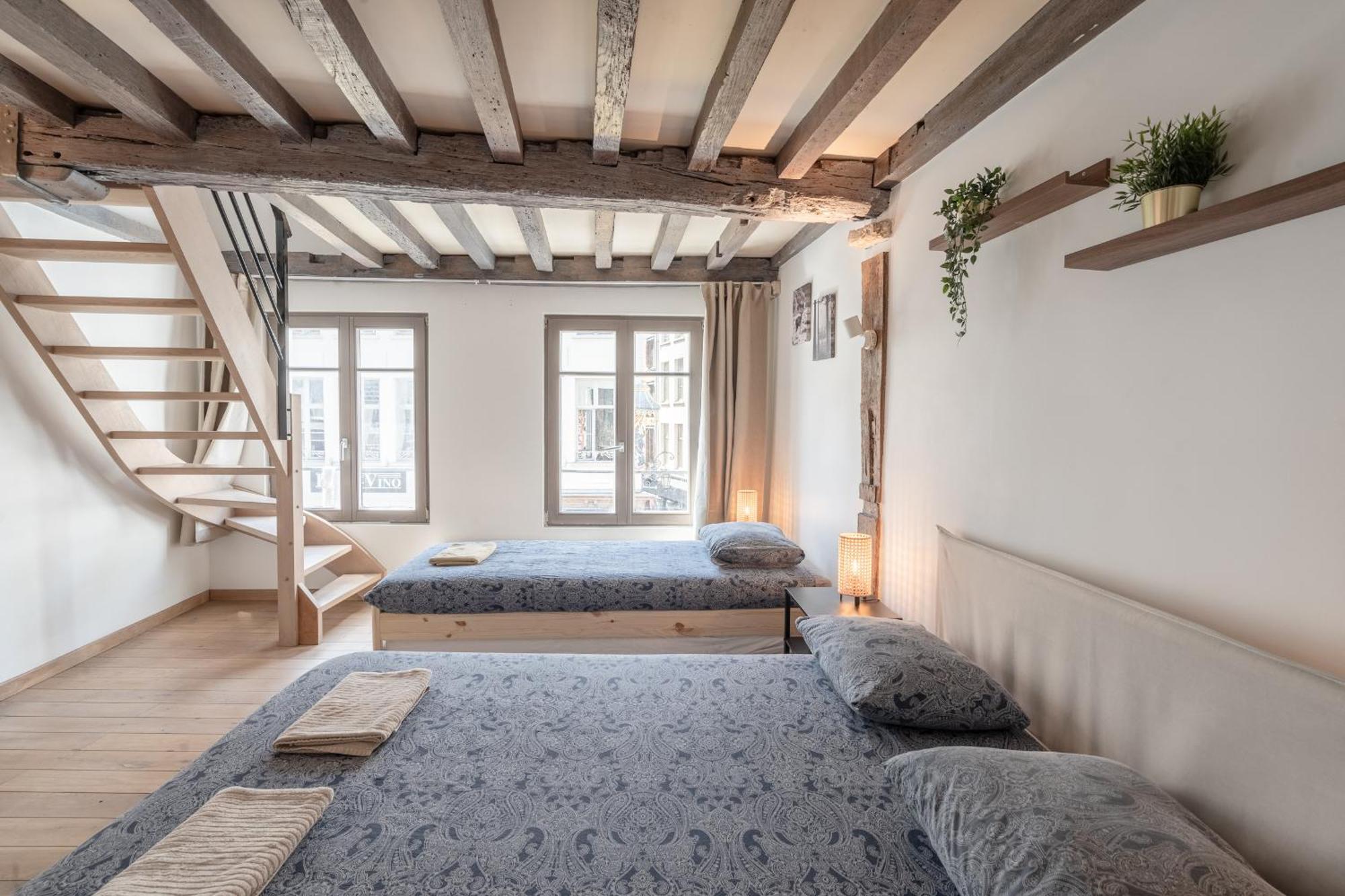 Апартаменты Tempel Triplex & Duplex At Historic Heart Of Антверпен Экстерьер фото